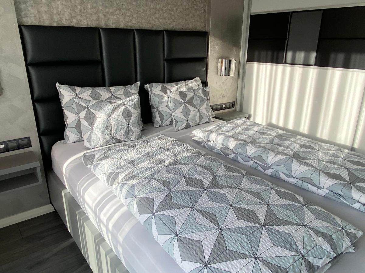 Noir Silvery Apartman Szeged Eksteriør billede
